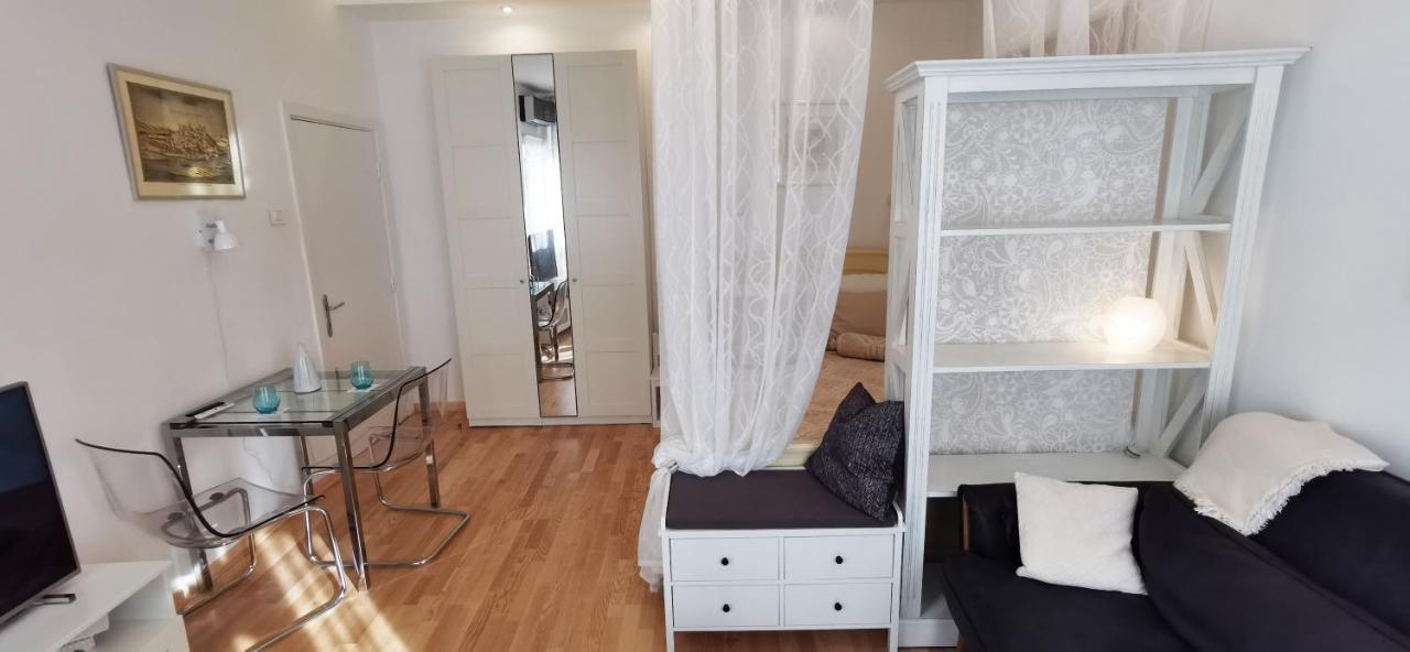 Gala City Center Apartman 贝尔格莱德 外观 照片